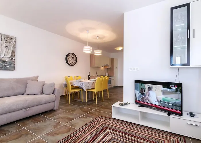 White Residence Accommodation Sukosan