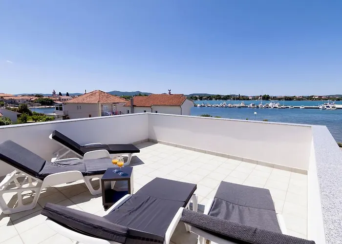 Apartamento White Sukošan