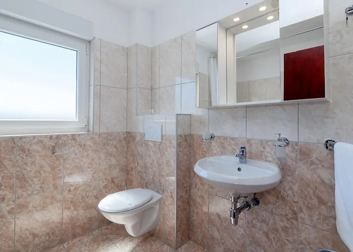 White Residence Accommodation Sukosan