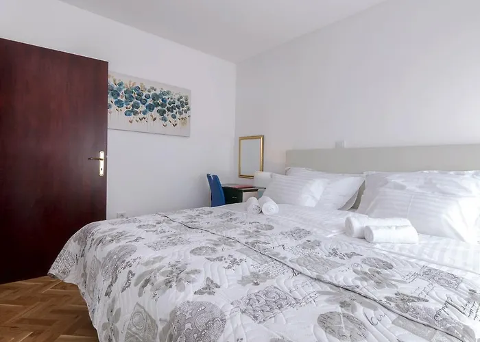 White Residence Accommodation